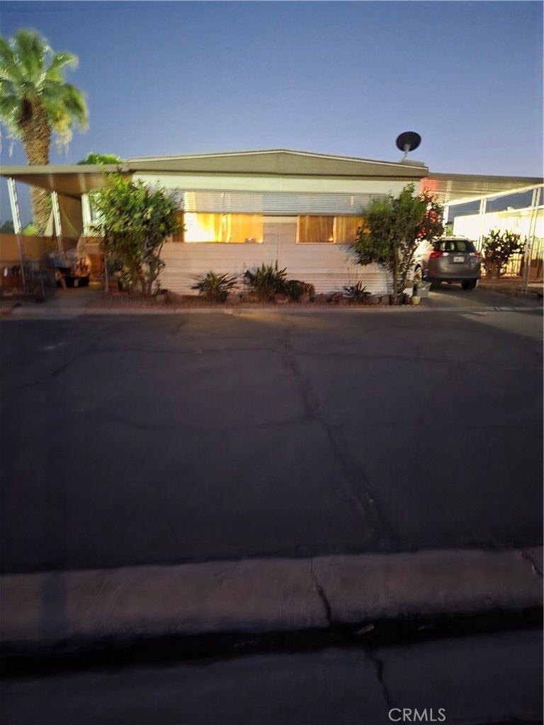 Property Photo:  51555 Monroe 1  CA 92201 