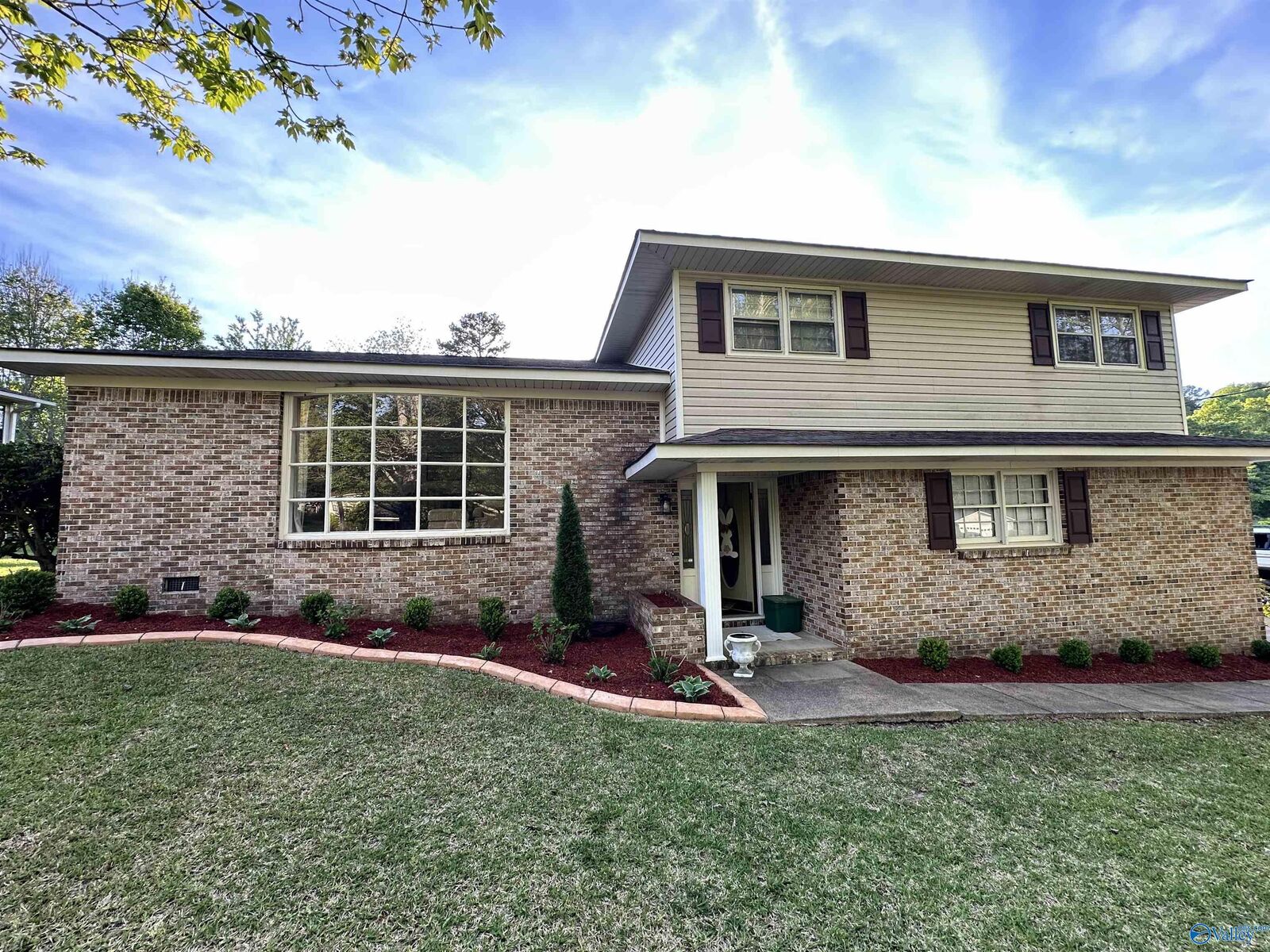 Property Photo:  404 4th Avenue  AL 35905 