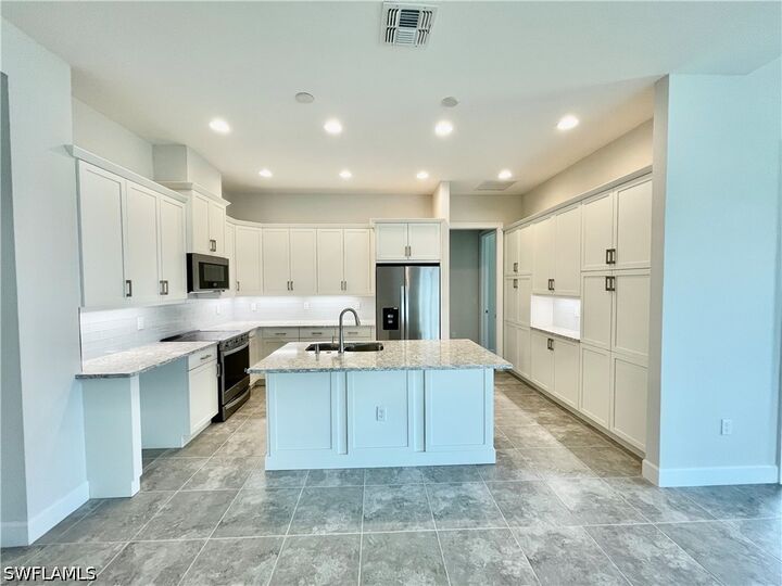 Property Photo:  6361 Arriba Avenue  FL 34113 