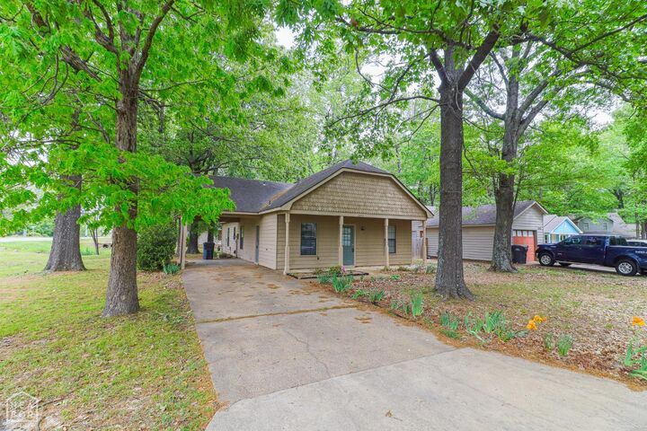 Property Photo:  2300 Biltmore Cove  AR 72405 