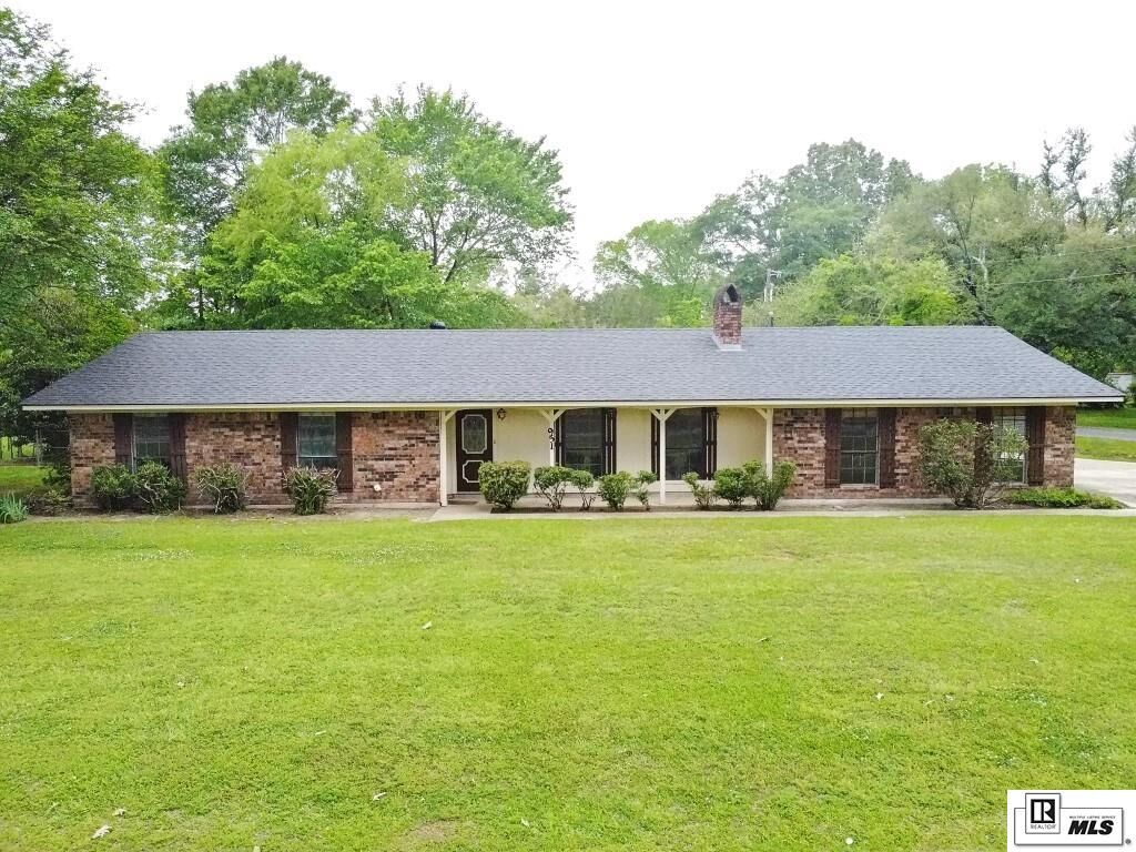 Property Photo:  951 Highway 136  LA 71280 