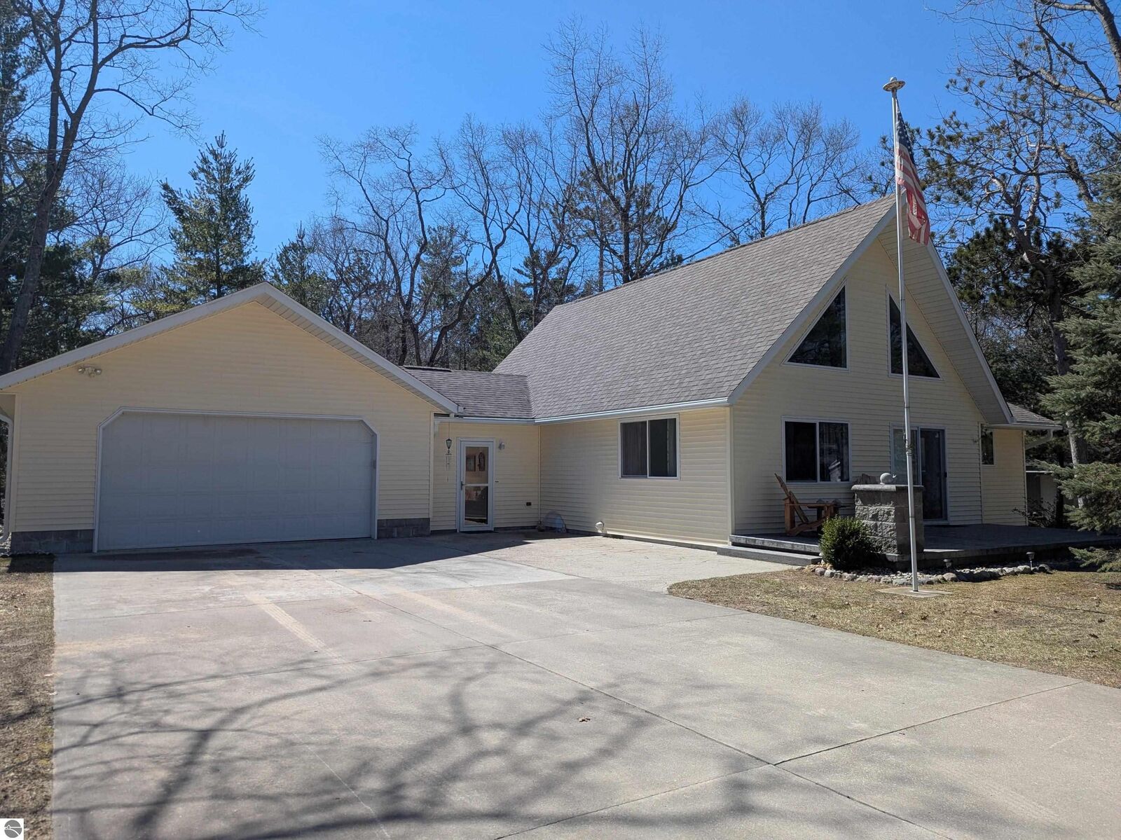 Property Photo: 5446 E 5th Street MI 48703