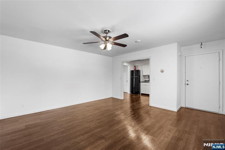 Property Photo:  335 Paterson Avenue F  NJ 07073 