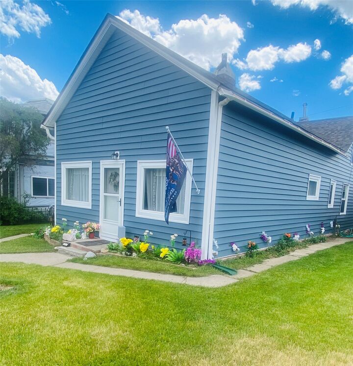 Property Photo: 1021 S Wyoming Street MT 59701