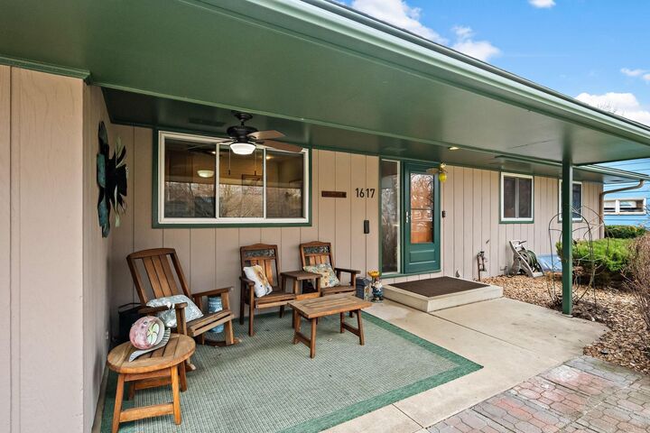 Property Photo:  1617 Utah Avenue S  MN 55426 