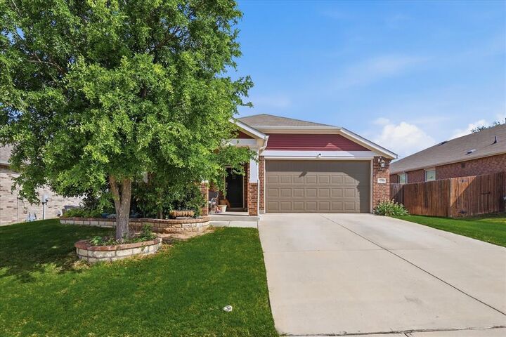 Property Photo:  432 Cold Mountain Trail  TX 76131 