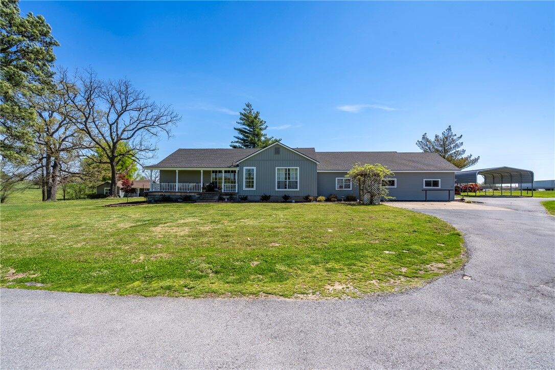 Property Photo:  19611 W Nokes Farm Road  AR 72761 