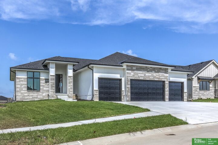 Property Photo:  5708 N 198th Street  NE 68022 