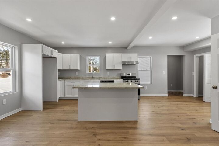 Property Photo: 26 Pratt Rd MA 01420