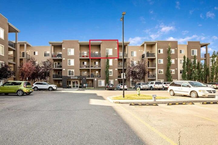 403 Mackenzie Way SW 9410 — photo 1