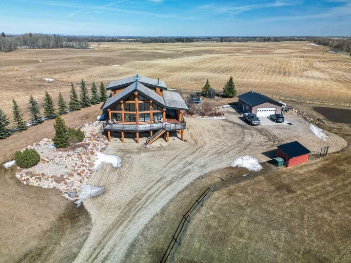 Photo de la propriété:  382043 Range Road 4-4  AB T0M 0X0 