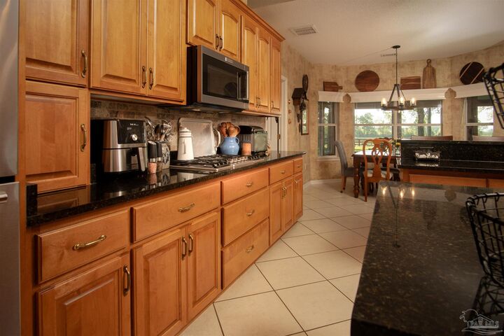 Property Photo: 457 Jimmy Lewis Rd FL 32570