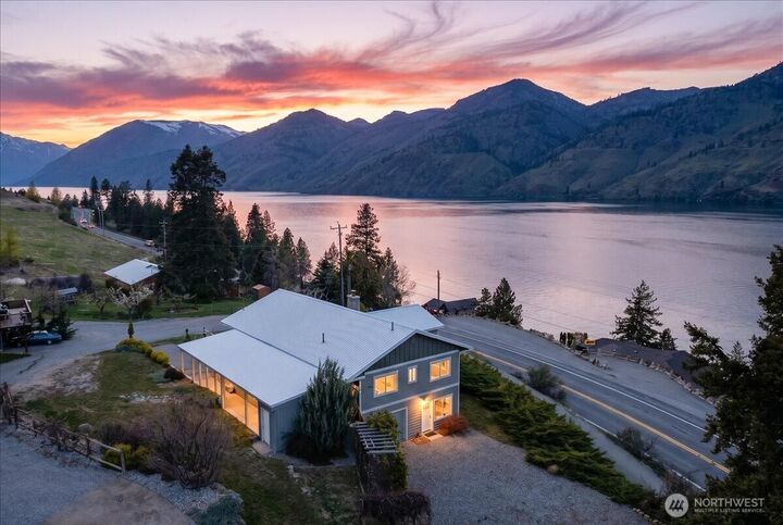 Property Photo:  104  Mirage Lane  WA 98816 