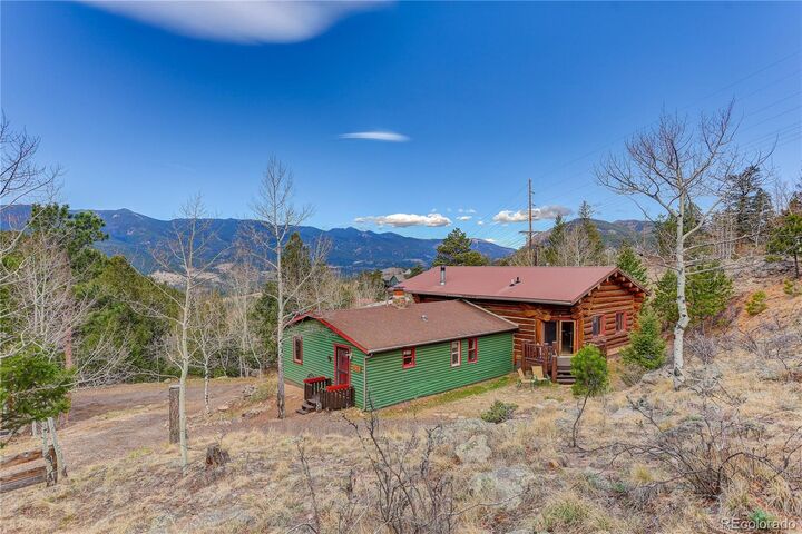 Property Photo:  626 Aspen Lane  CO 80421 