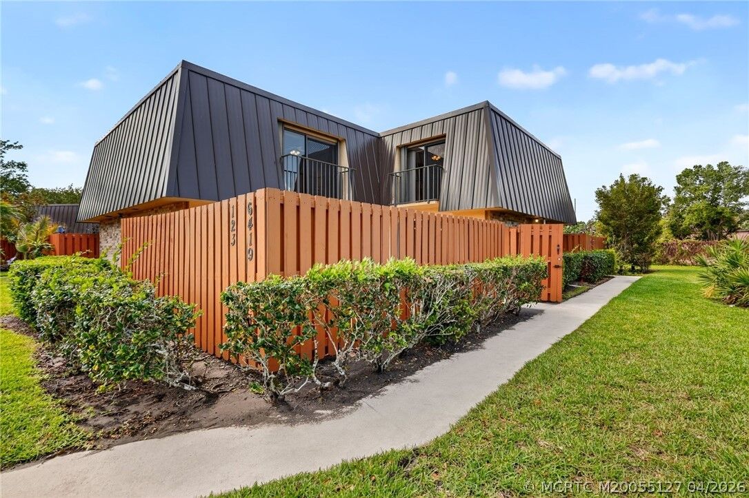 Property Photo: 6419 SE Windsong Lane FL 34997