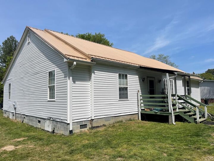 Property Photo:  1099 Green Level Rd  VA 24589 