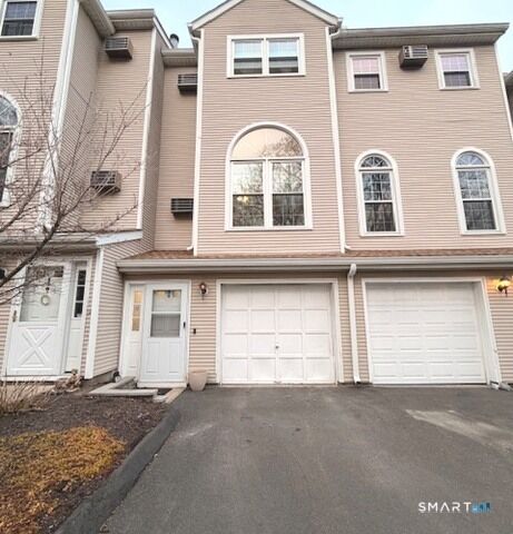 Property Photo:  350 Bristol Street A6  CT 06708 