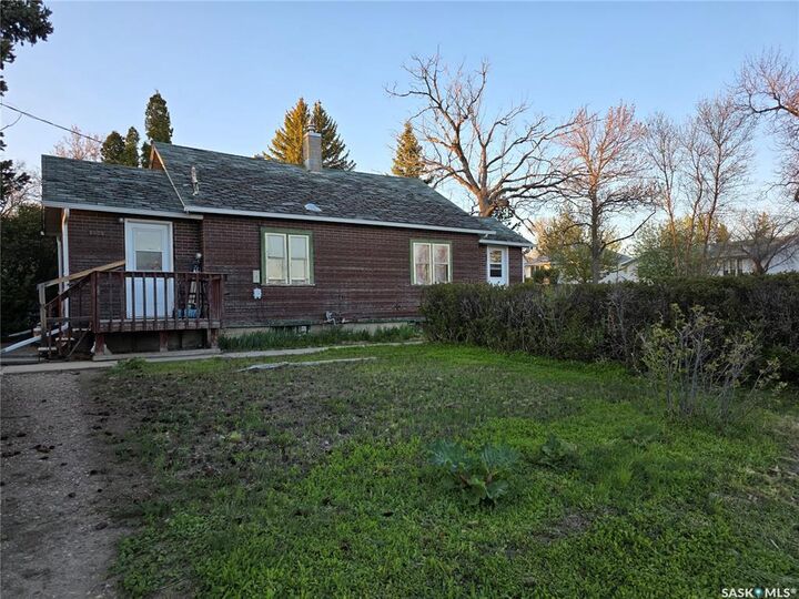 Property Photo: 604 3rd Avenue NW SK S9H 0S9