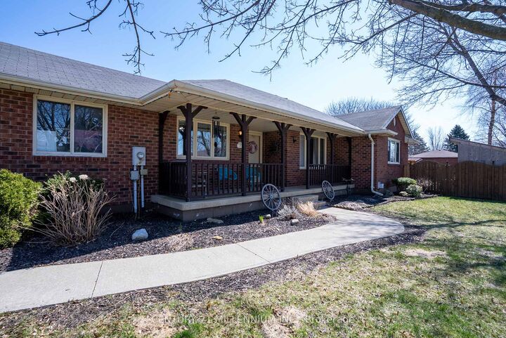 Property Photo:  17 Ross Street  ON N0E 1Y0 