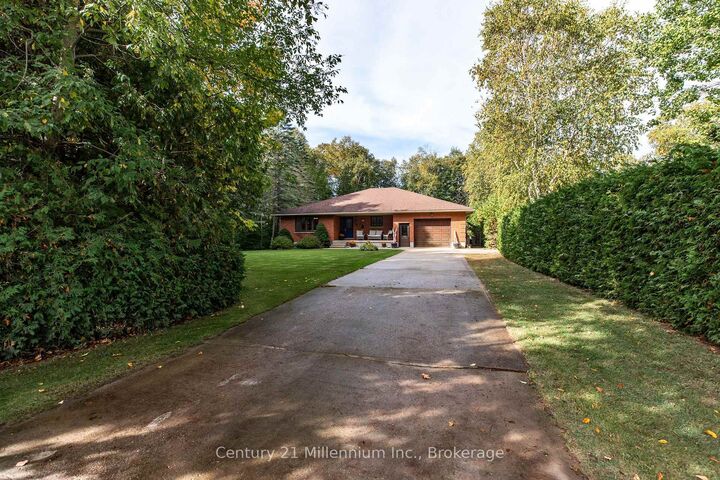 Property Photo: 34 Southampton Parkway ON N0H 2G0