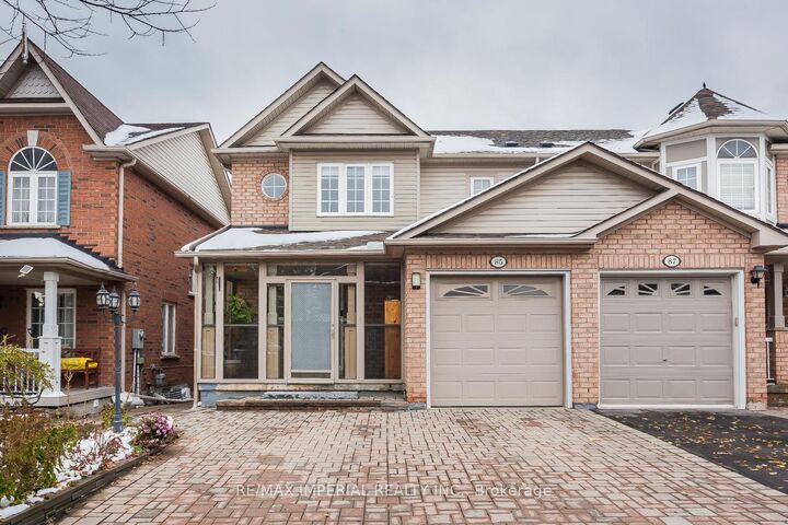 85 Maple Ridge Crescent E — photo 1