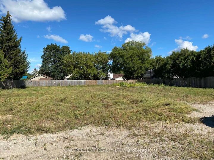 Property Photo:  32 Hume Street E  ON N5Z 2N8 
