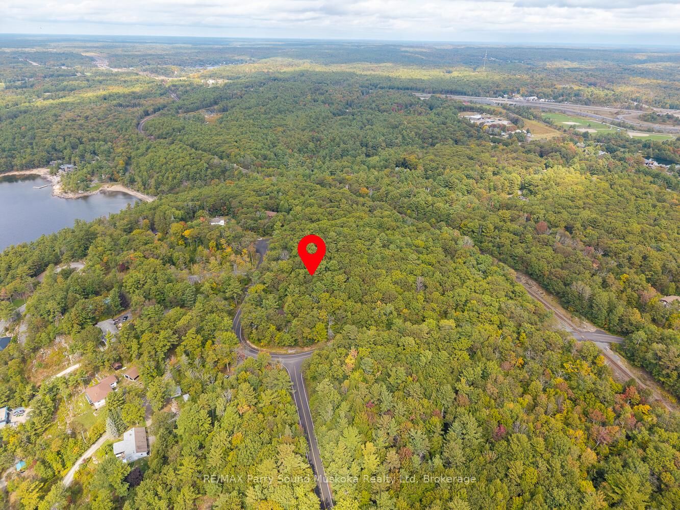 Property Photo:  15 Oakridge Road N  ON P2A 2W9 