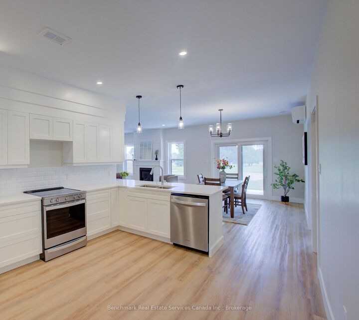 Property Photo: 1182 Queen Street 54 ON N2Z 0J2