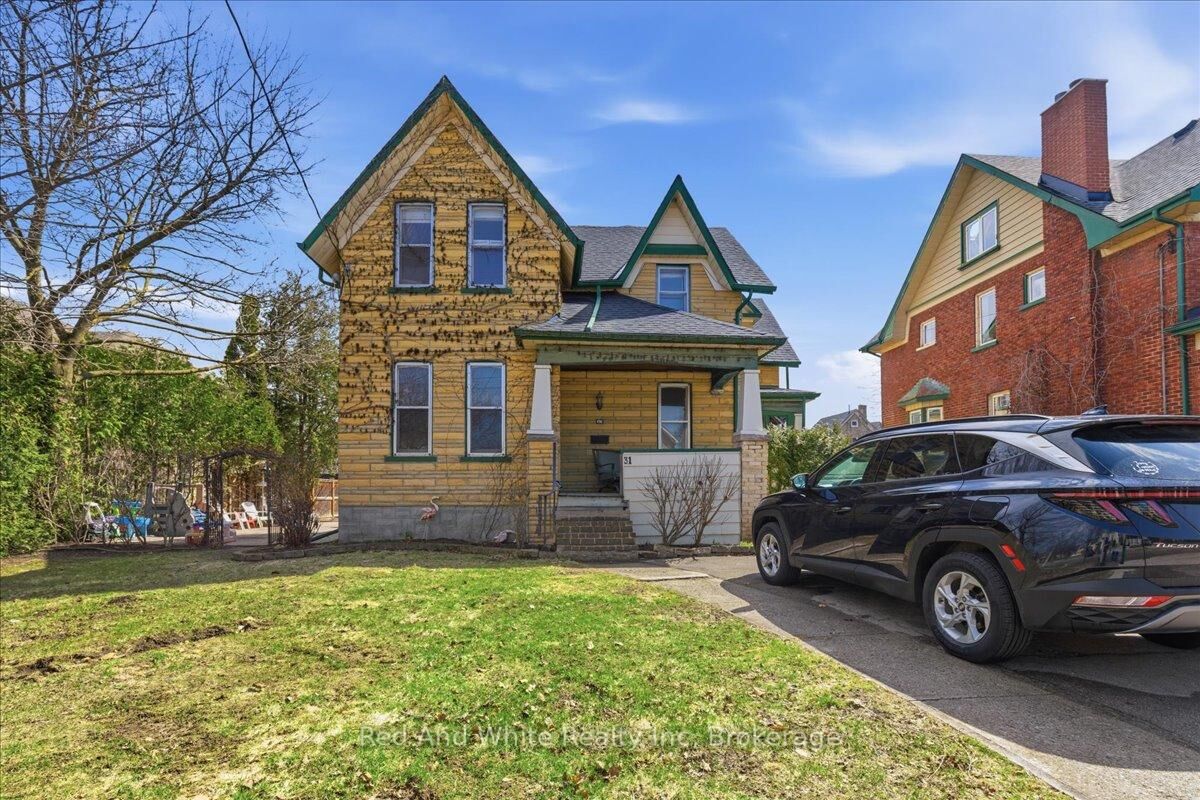 Property Photo: 31 Bingeman Street ON N2H 2R7