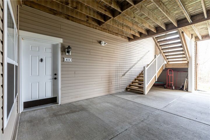 Property Photo: 411 Stockton Rdg PA 16066