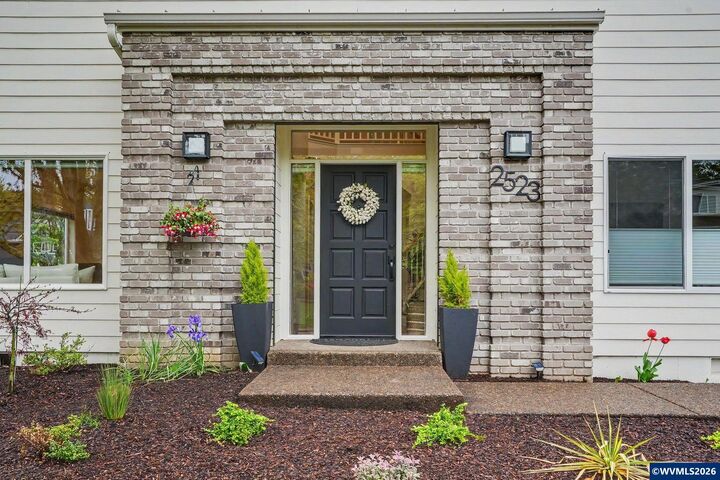 Property Photo:  2523 NW Acey Wy  OR 97330 