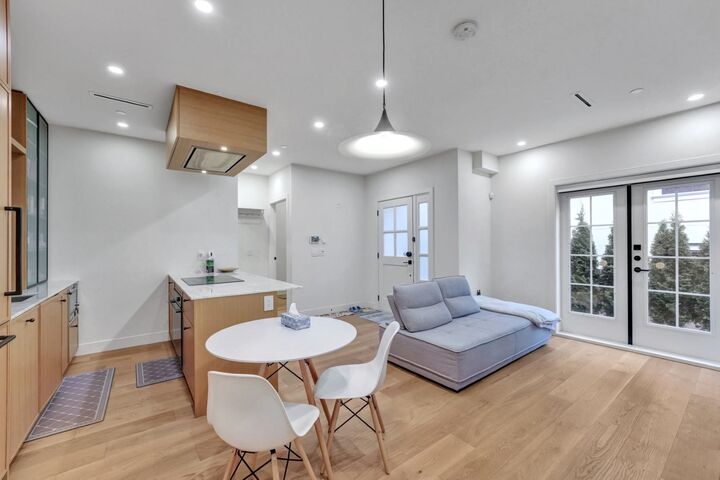 1232 W 26th Avenue — photo 1