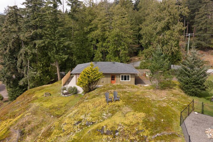 Property Photo: 879 Seymour Bay Drive BC V0N 1G1
