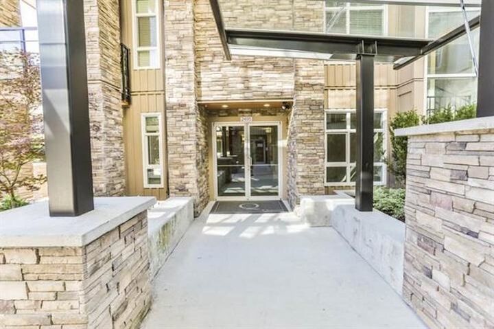 2465 Wilson Avenue 406 — photo 1