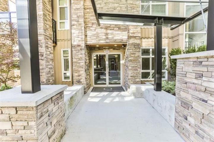 Property Photo: 2465 Wilson Avenue 406 BC V3C 0E6