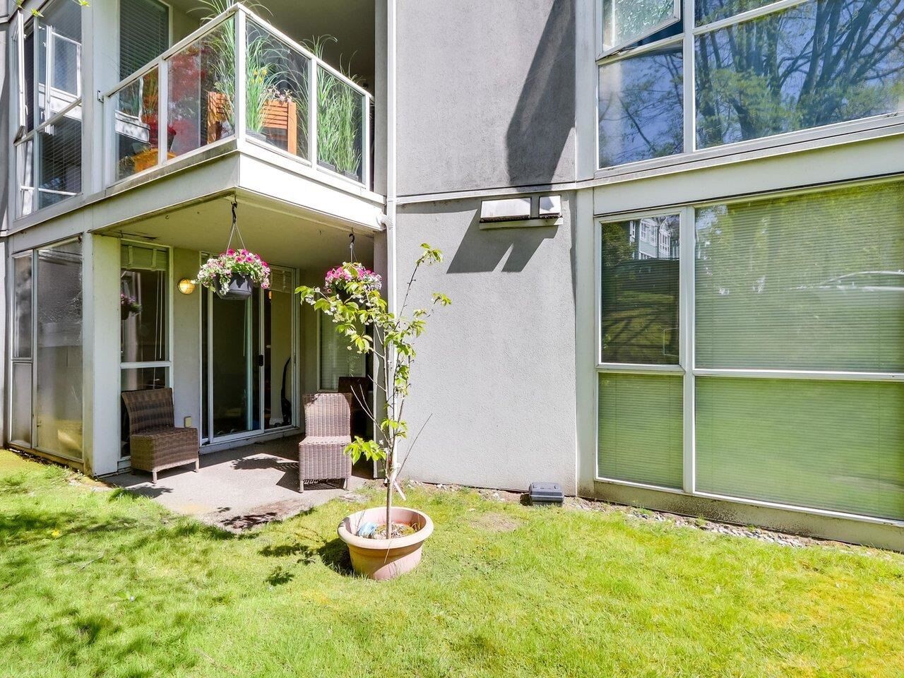 Property Photo: 8420 Jellicoe Street 3 BC V5S 4T1