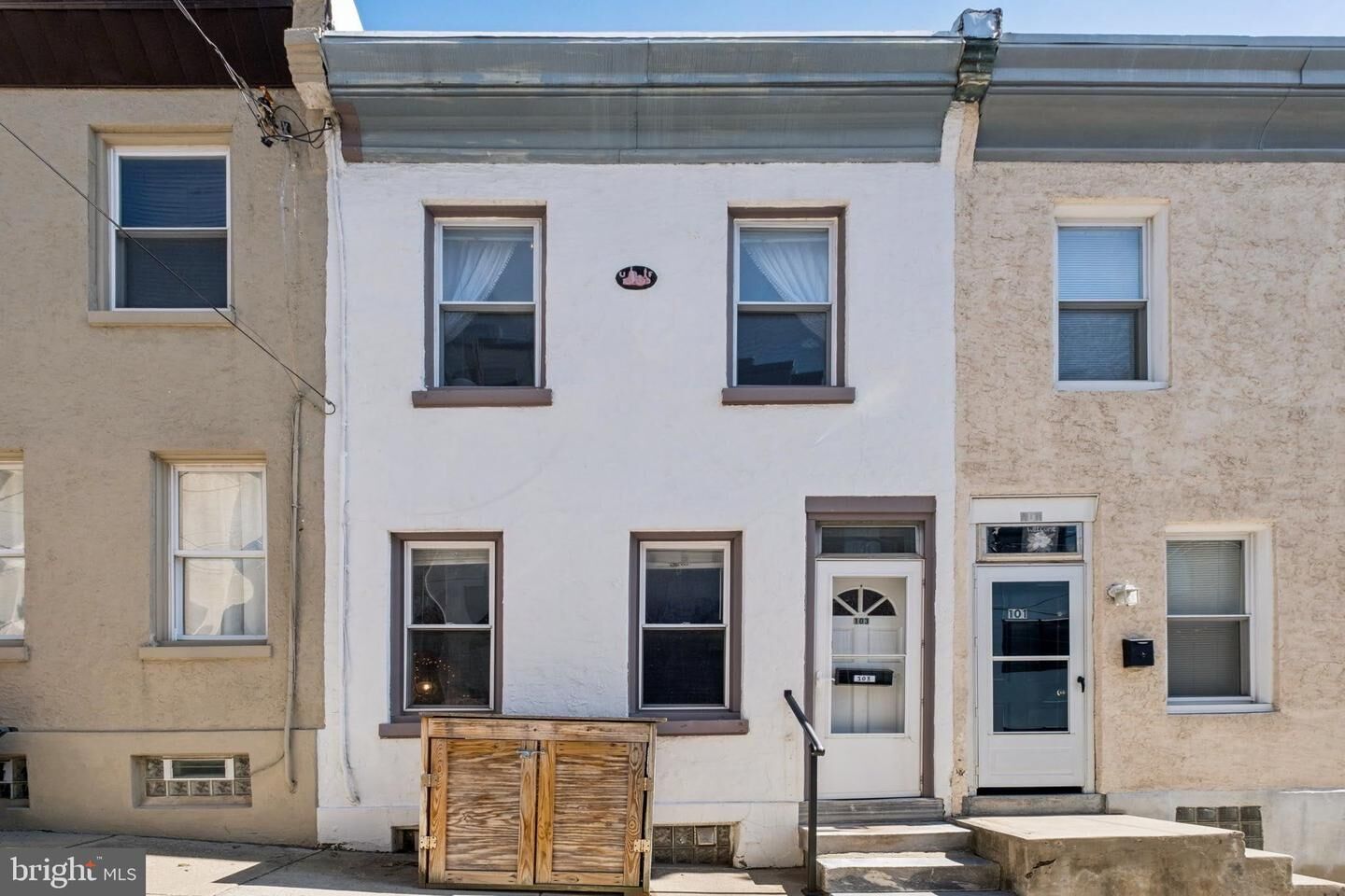 Property Photo:  103 Kingsley Street  PA 19127 