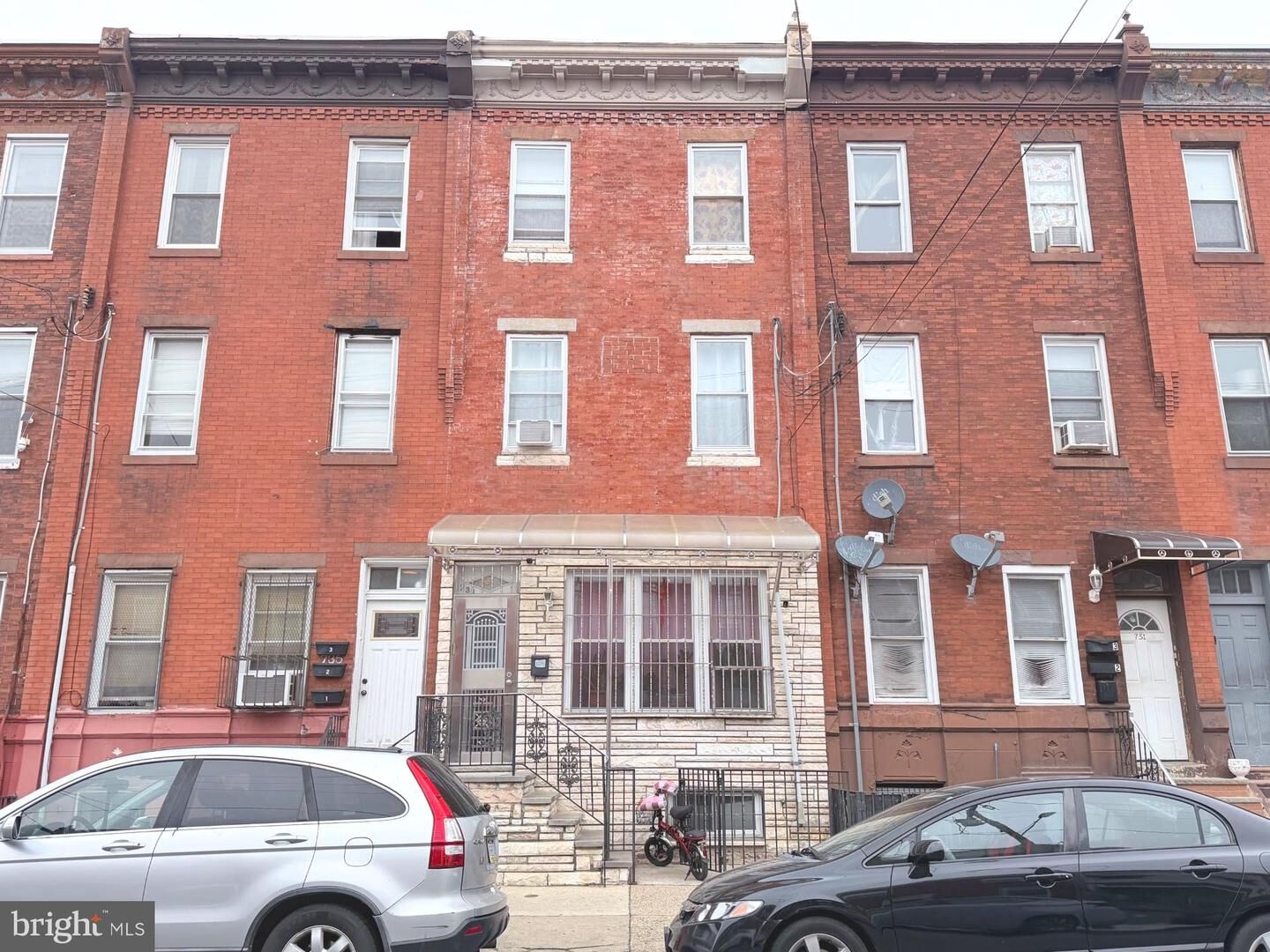Property Photo:  733 Jackson Street  PA 19148 
