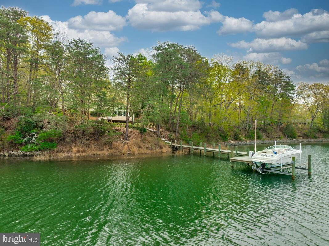 Property Photo: 18264 Park Drive MD 20684