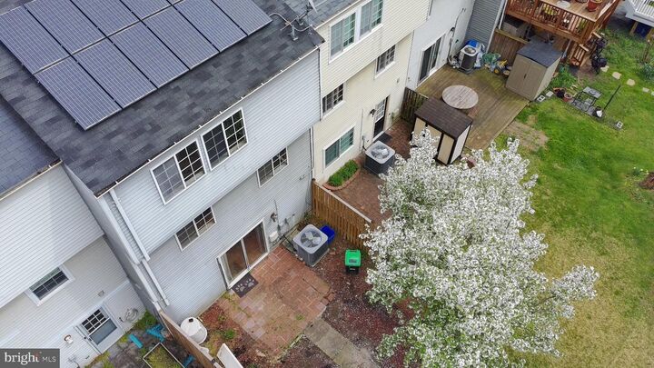 Property Photo:  17005 Moss Side Lane 43  MD 20832 