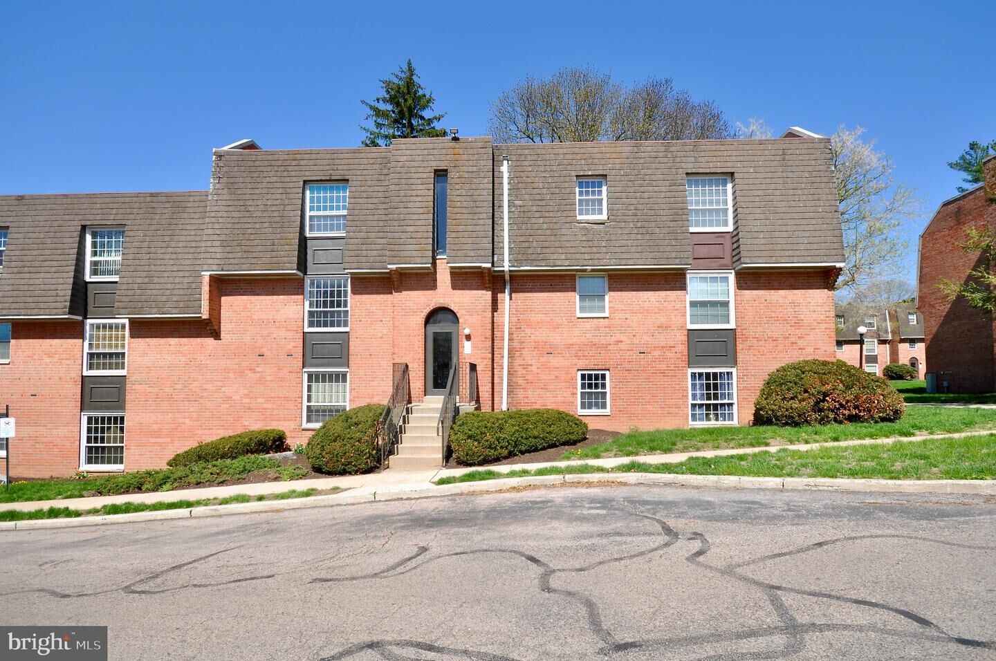 Property Photo:  4000 Gypsy Lane 401D  PA 19129 