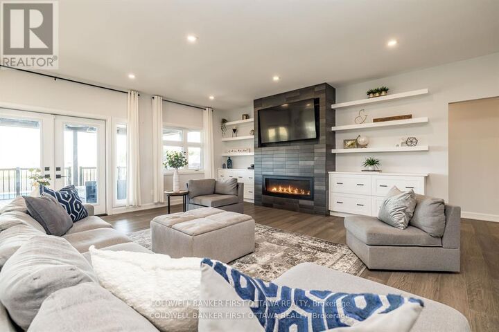 Property Photo:  5758 Fernbank Road  ON K2S 1B6 