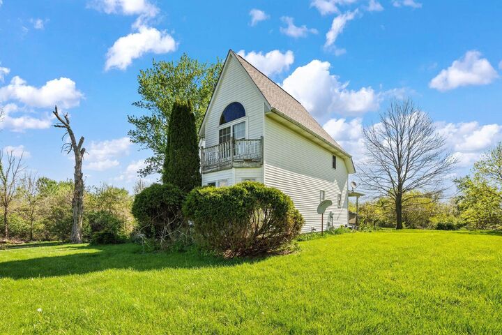 Property Photo:  2920 Burnside NW Road  OH 43031 