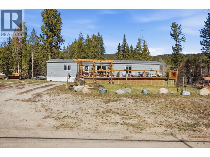 Property Photo:  2263 Ojibway Road  BC V2H 1P1 