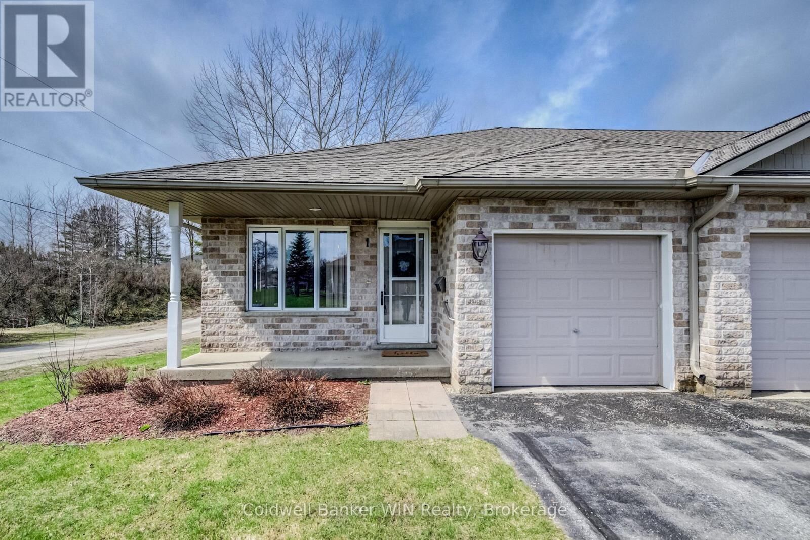 Photo de la propriété:  302 Park Street West 1  ON N0G 1R0 