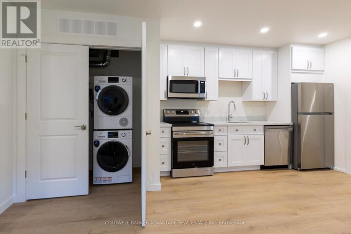 Photo de la propriété:  433 Sugarloaf Street 3  ON L3K 2P3 