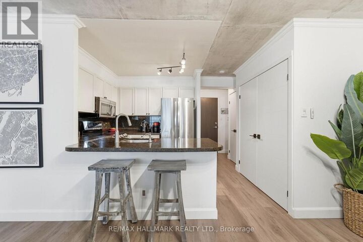 Property Photo:  600 Queens Quay West 705  ON M5V 3M3 