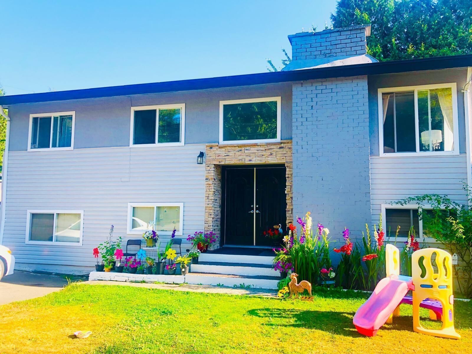 Property Photo: 12472 100 Avenue BC V3V 2X5