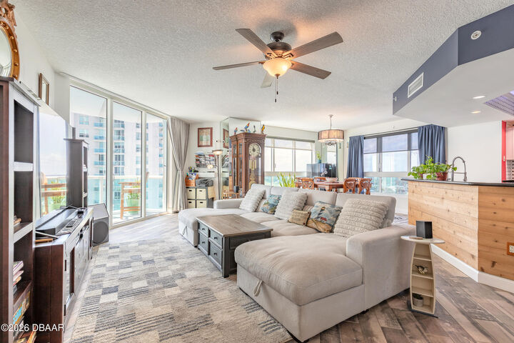 Property Photo:  241 Riverside Drive 1909  FL 32117 