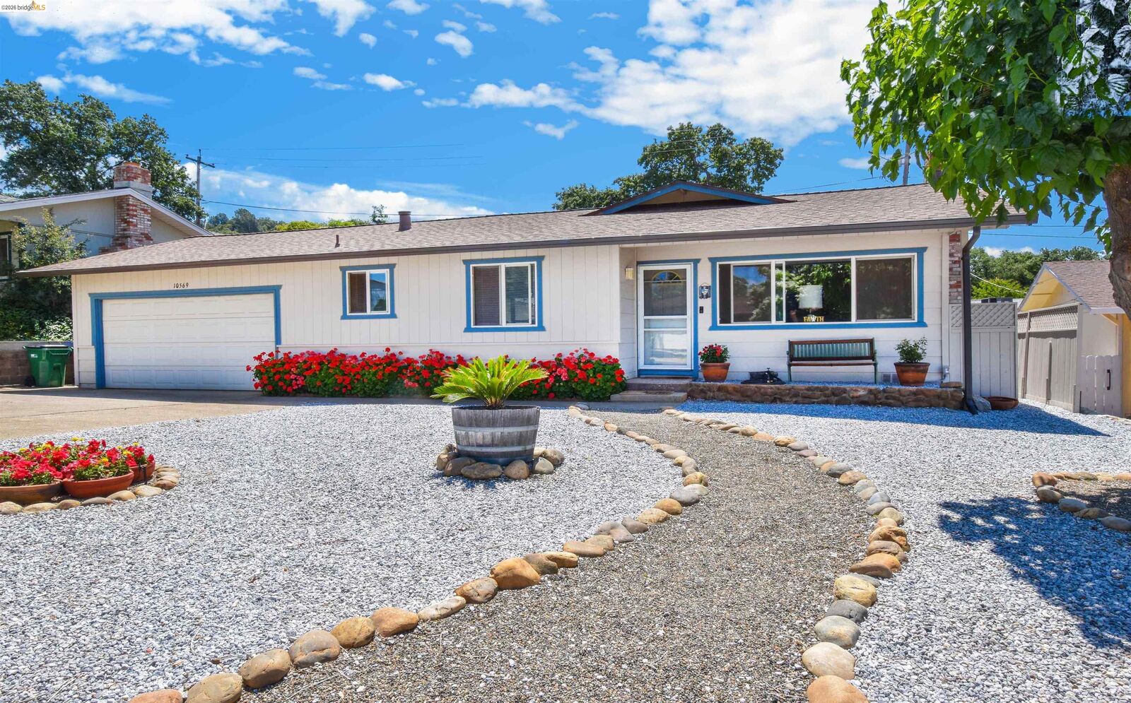 Property Photo:  10569 Jim Brady Rd  CA 95327 